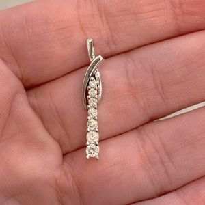 14K Natural Diamond Pendant 100% Natural